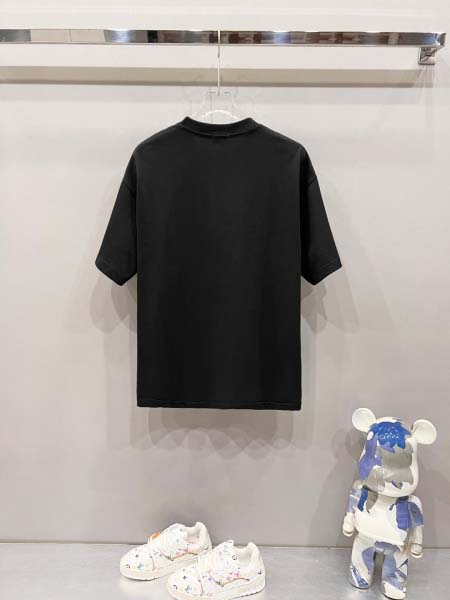 2025年8月13日入荷新作Burberry半袖 tシャツ人気商品/DW工場