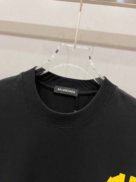 2025年8月13日入荷新作Balenciaga半袖 tシャツ人気商品/DW工場