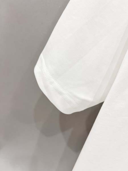 2025年8月13日入荷新作Prada半袖 tシャツ人気商品/DW工場