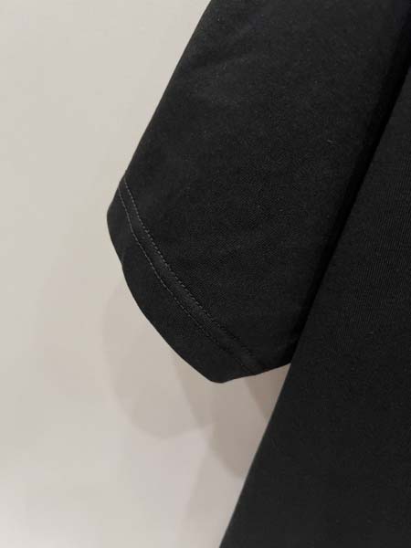 2025年8月13日入荷新作Prada半袖 tシャツ人気商品/DW工場