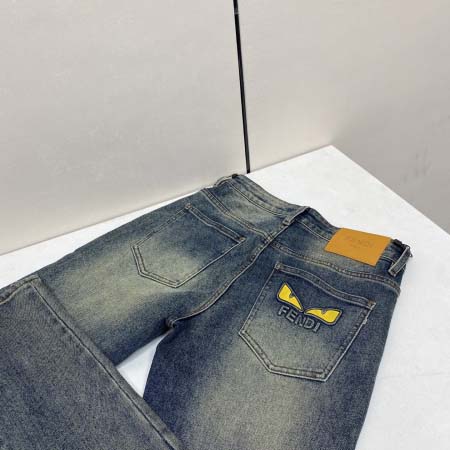 2025年8月15日入荷新作FENDIジーパン人気商品/DW工場