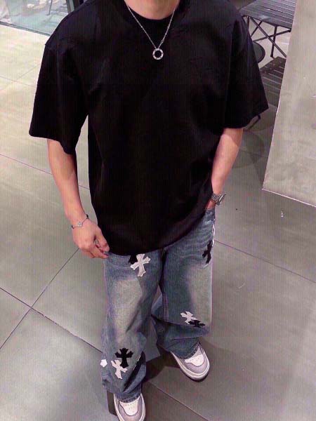 2025年8月15日入荷新作Louis vuitton半袖 tシャツ人気商品/DW工場