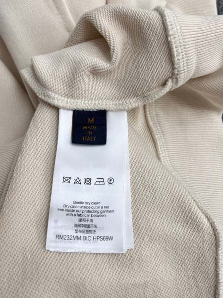 2025年8月15日入荷新作Louis vuittonパーカー人気商品/DW工場