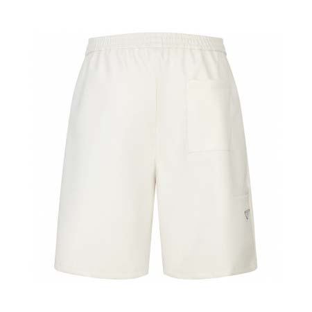 2025年8月15日入荷新作Prada半ズボン人気商品/DW工場