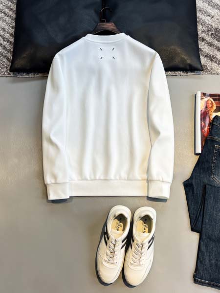 2025年8月20日入荷新作Maison Margielaスウェットシャツ 高级品超厳選★入手困難/誕生日プレゼント