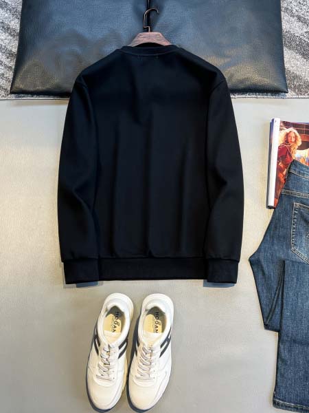 2025年8月20日入荷新作Pradaスウェットシャツ 高级品超厳選★入手困難/誕生日プレゼント