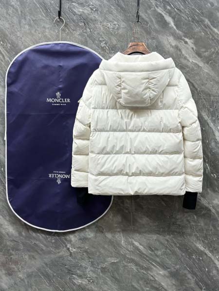 2025年8月20日入荷新作Monclerダウンジャケット 高级品超厳選★入手困難/誕生日プレゼント