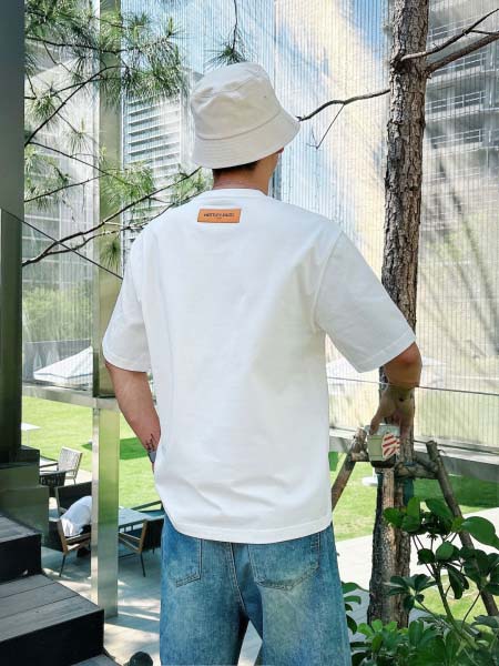 2025年8月20日入荷新作Louis Vuitton半袖 tシャツ 高级品超厳選★入手困難/誕生日プレゼント