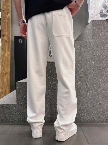 2025年8月20日入荷新作Gucciスウェットパンツ 高级品超厳選★入手困難/誕生日プレゼント