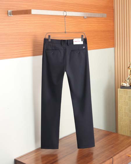 2025年8月21日入荷新作Pradaスラックス高品質人気商品/HC工場