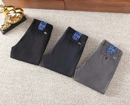 2025年8月21日入荷新作Ferragamoスラックス高品質人気商品/HC工場