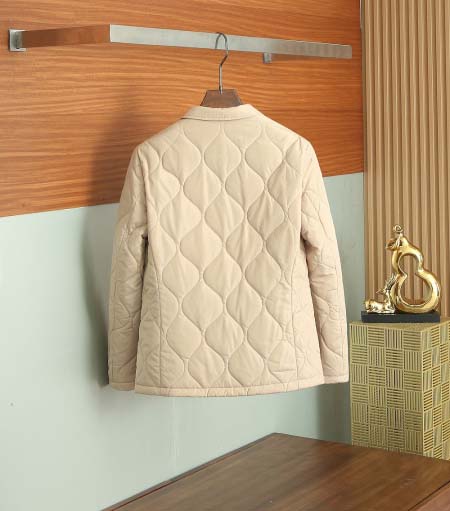 2025年8月22日入荷秋冬新作Burberry 綿の服ジャケット高品質人気商品/HC工場