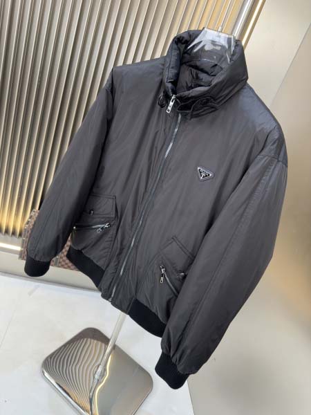 2025年8月23日入荷新作Prada秋冬ダウンジャケット高品質人気商品/HC工場