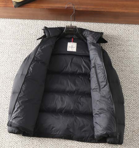 2025年8月23日入荷新作Moncler秋冬ダウンジャケット高品質人気商品/HC工場