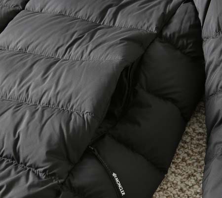 2025年8月23日入荷新作Moncler秋冬ダウンジャケット高品質人気商品/HC工場