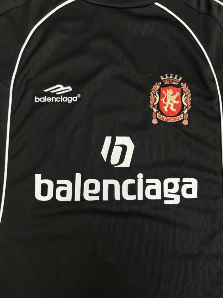 2025年8月27日秋冬入荷新作Balenciaga長袖高品質安い人気商品/HL工場