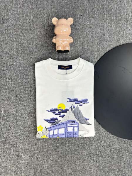 2025年8月27日秋冬入荷新作Louis Vuitton半袖 tシャツ高品質安い人気商品/HL工場