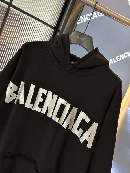 2025年8月28日秋冬入荷新作Balenciagaパーカー高品質安い人気商品/HL工場