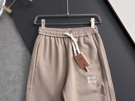 2025年8月29日入荷 新作Miumiuスラックス高級なプレゼント/誕生日プレゼント/高品質/メンツ/記念品/ wenzhou工場