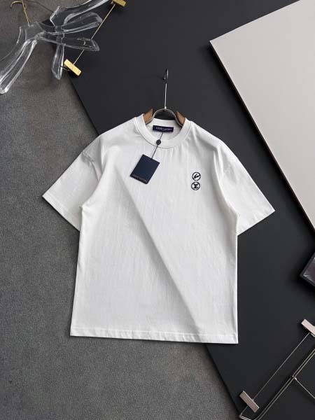 2025年8月29日入荷 新作Louis Vuitton半袖 上下高級なプレゼント/誕生日プレゼント/高品質/メンツ/記念品/ wenzhou工場