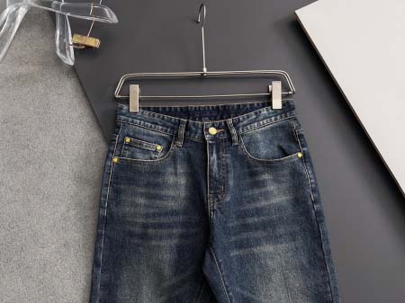 2025年8月30日入荷 新作Pradaジーパン高級なプレゼント/誕生日プレゼント/高品質/メンツ/記念品/ wenzhou工場