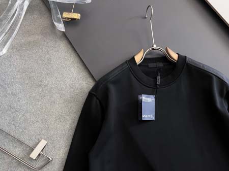 2025年8月30日入荷 新作Pradaスウェット 高級なプレゼント/誕生日プレゼント/高品質/メンツ/記念品/ wenzhou工場