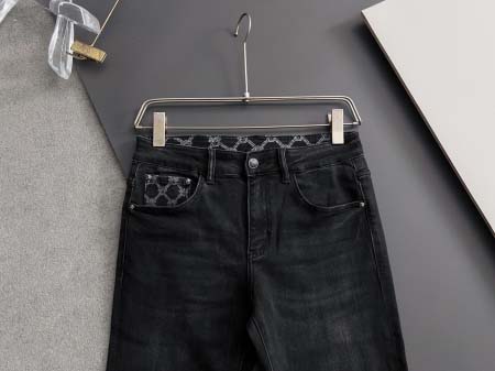 2025年8月30日入荷 新作Versaceジーパン高級なプレゼント/誕生日プレゼント/高品質/メンツ/記念品/ wenzhou工場