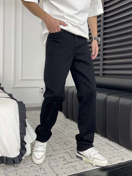 2025年8月2日入荷新作Louis Vuittonジーパン...