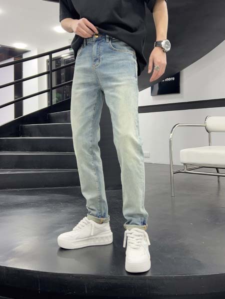 2025年8月2日入荷新作FENDIジーパン人気/【极品】/...