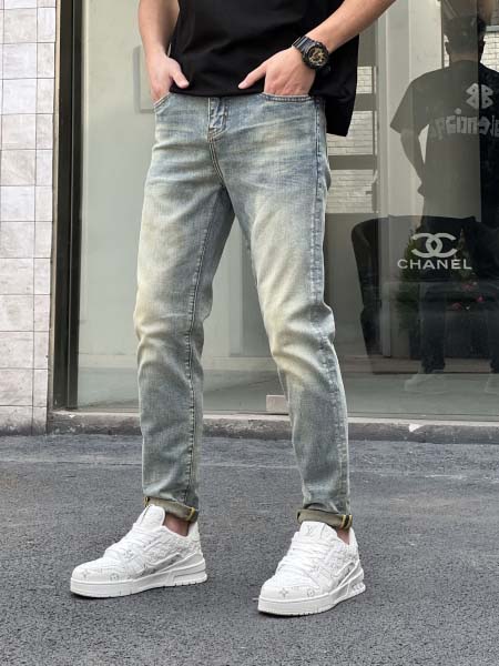 2025年8月2日入荷新作Louis Vuittonジーパン...