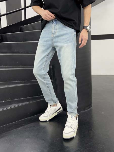 2025年8月2日入荷新作Louis Vuittonジーパン...