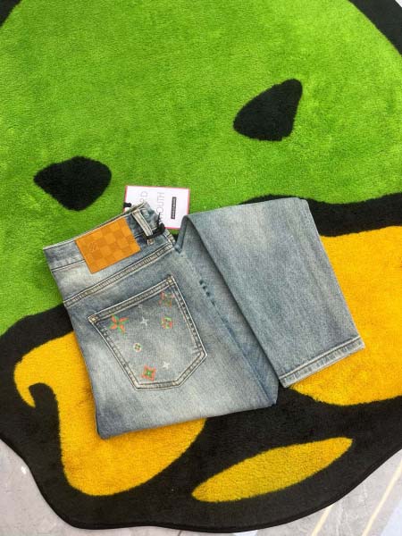 2025年8月2日入荷新作Louis Vuittonジーパン...