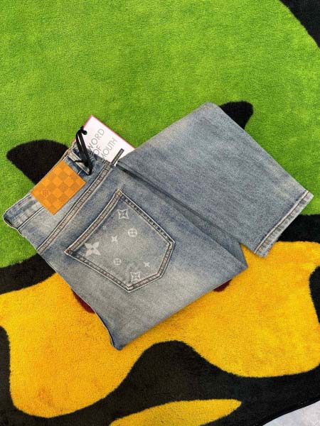 2025年8月2日入荷新作Louis Vuittonジーパン...