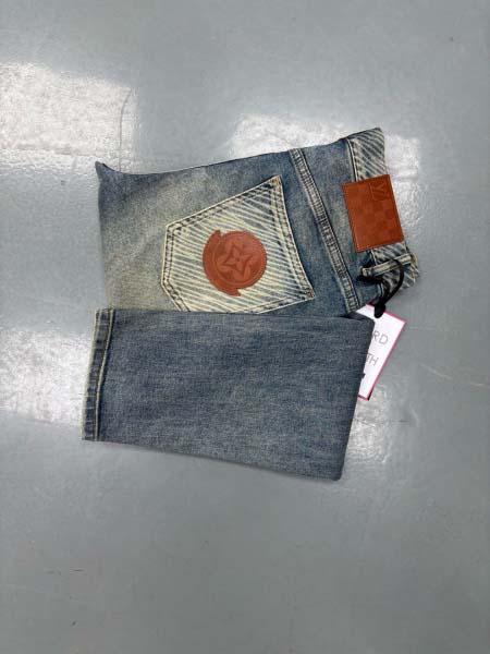 2025年8月2日入荷新作Louis Vuittonジーパン...