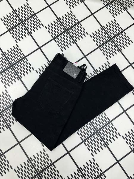 2025年8月2日入荷新作Louis Vuittonジーパン...