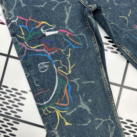 2025年8月2日入荷新作VERSACEジーパン人気/【极品...