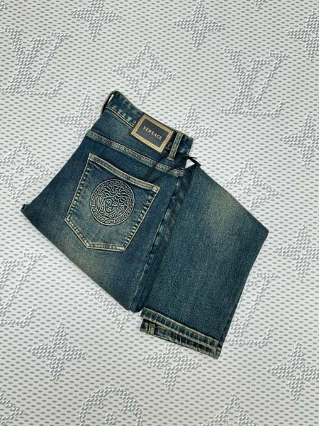 2025年8月2日入荷新作VERSACEジーパン人気/【极品...