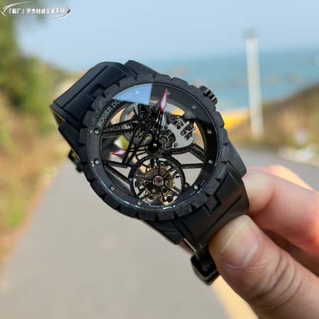2025年8月4日入荷新作Roger Dubuis腕時計極上...