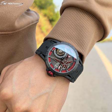 2025年8月4日入荷新作Roger Dubuis腕時計極上...