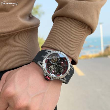 2025年8月4日入荷新作Roger Dubuis腕時計極上...