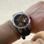 2025年8月4日入荷新作Roger Dubuis腕時計極上の品質人気商品 /GTR工場