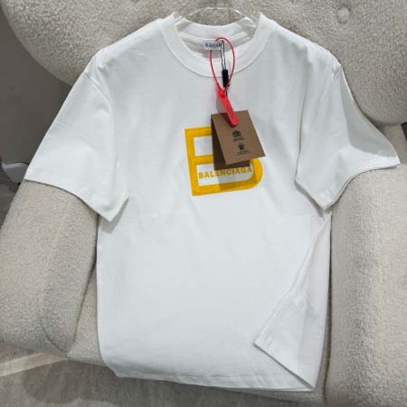 2025年8月6日入荷新作BALENCIAGA半袖 tシャツ...