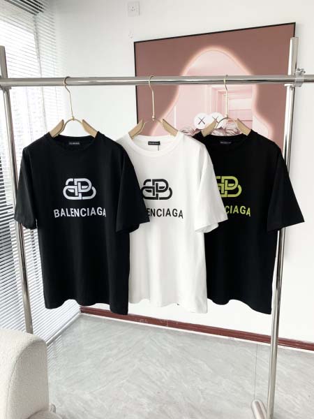 2025年8月6日入荷新作BALENCIAGA半袖 tシャツ...