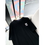 2025年8月6日入荷新作Louis Vuitton半袖 tシャツ人気商品/DW工場