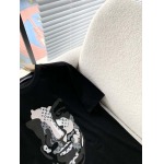2025年8月6日入荷新作Louis Vuitton半袖 tシャツ人気商品/DW工場