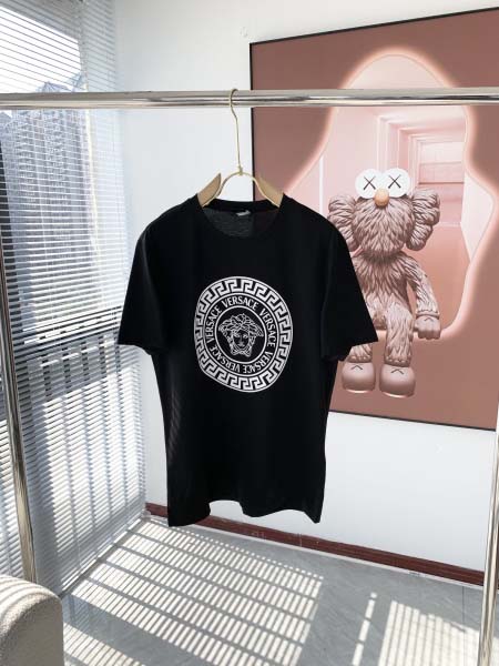 2025年8月6日入荷新作Versace半袖 tシャツ人気商...