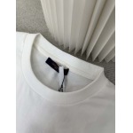 2025年8月6日入荷新作Louis vuitton半袖 tシャツ原版復刻人気で【极品】/正規品と同じサイズ/DW工場S-XL