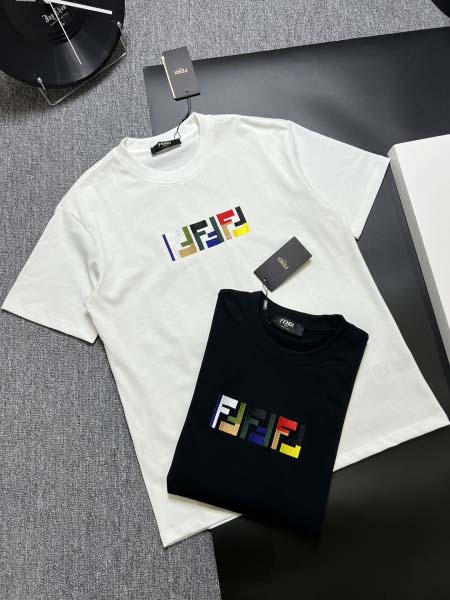 2025年8月8日入荷新作FENDI半袖 tシャツ高品質人気...