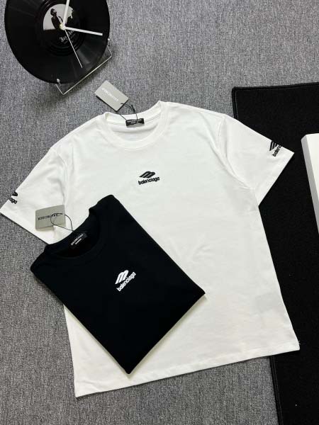 2025年8月8日入荷新作BALENCIAGA半袖 tシャツ...