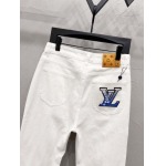 2025年8月8日入荷新作 LOUIS VUITTONジーパン高品質人気商品/DW工場30-36
